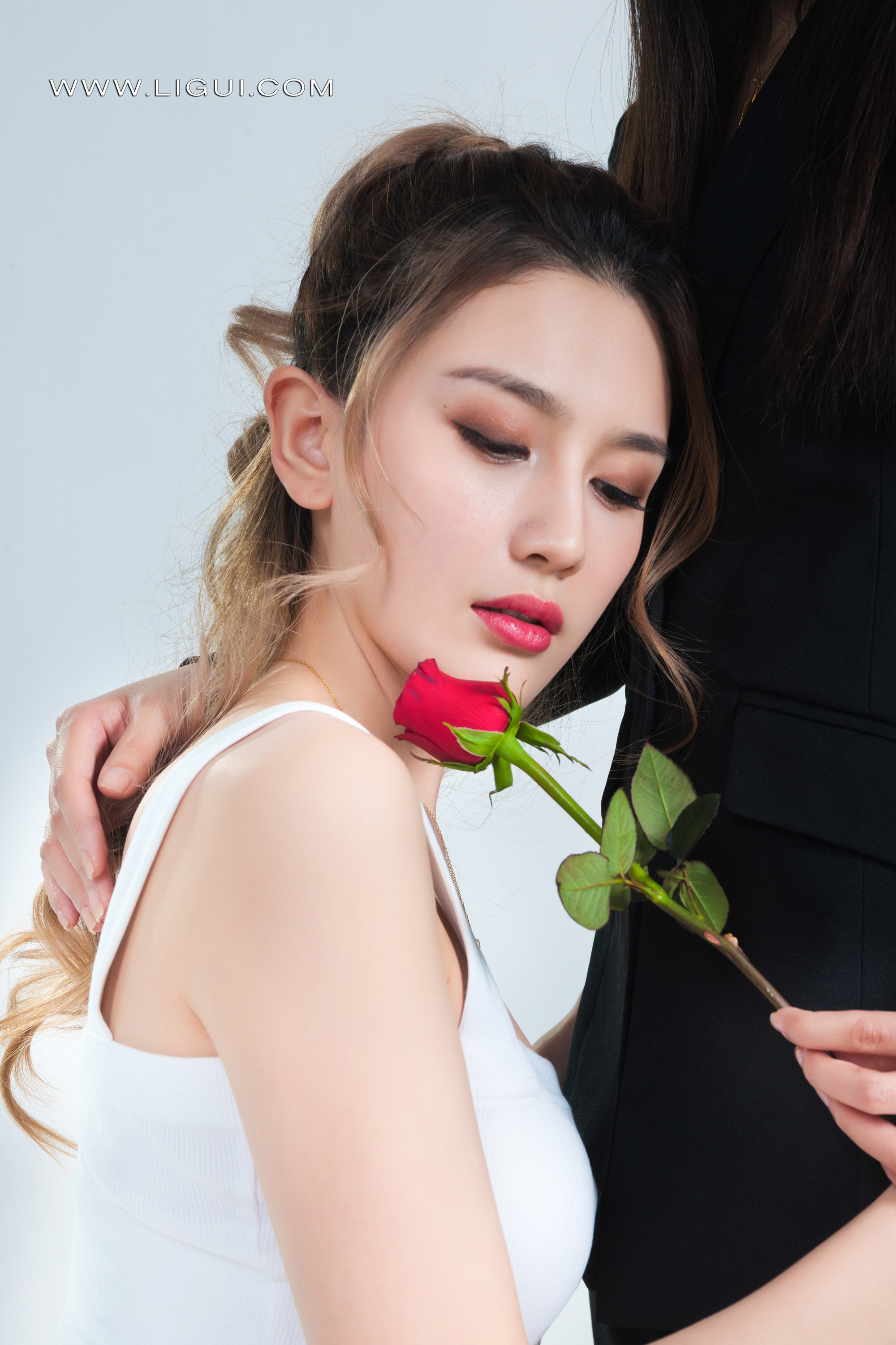 Ligui丽柜 2022.02.11 《双生花-情人之吻》甜甜&钟情